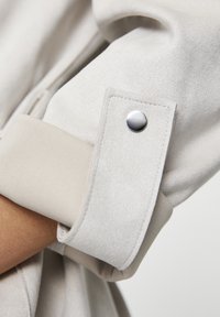 PULL&BEAR Cappotto corto - beige