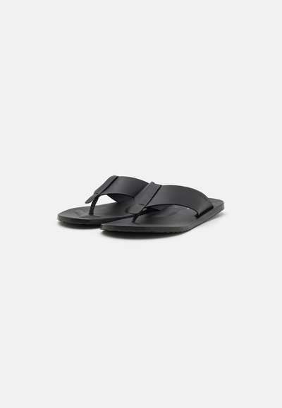 Stuart Weitzman BASTIAN - T veida siksniņu sandales - black