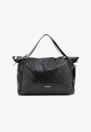 Geantă de mână din piele matlasată neagră, cu o singură curea pentru umăr, închidere cu fermoar auriu și un mic logo de marcă aurie în centru pe față.