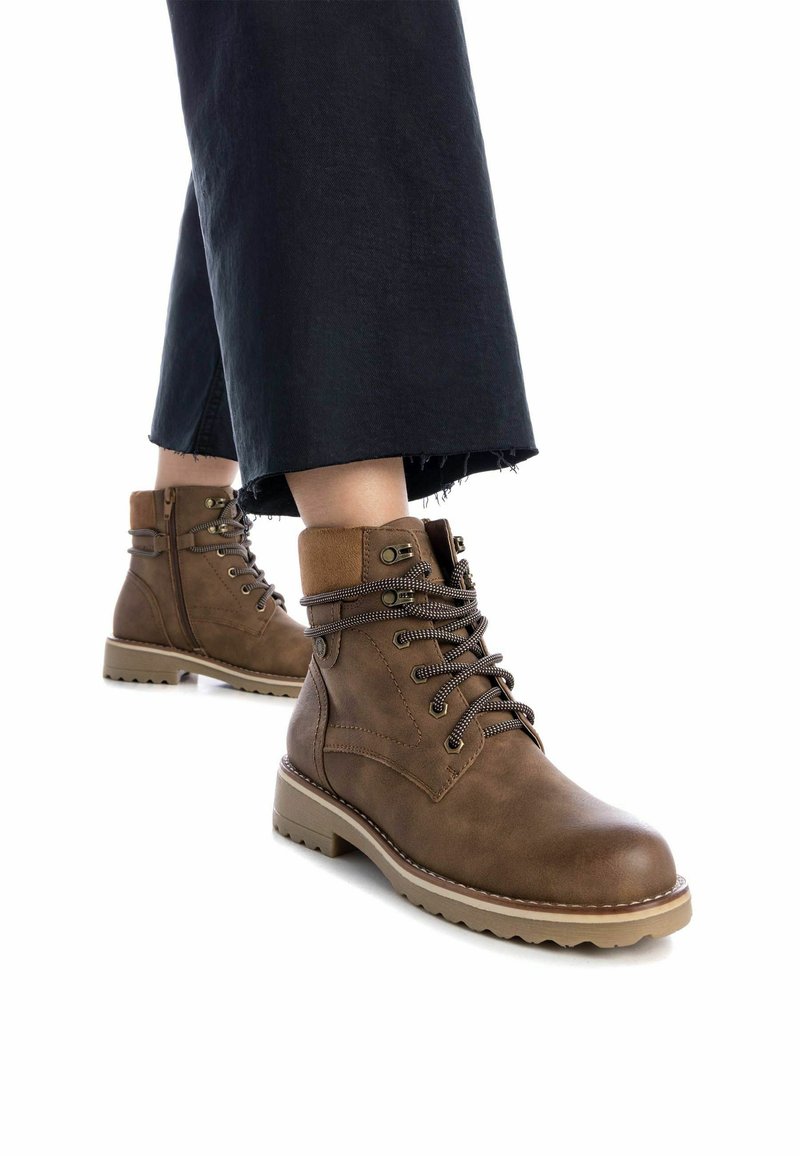 Refresh Botines con plataforma - camel