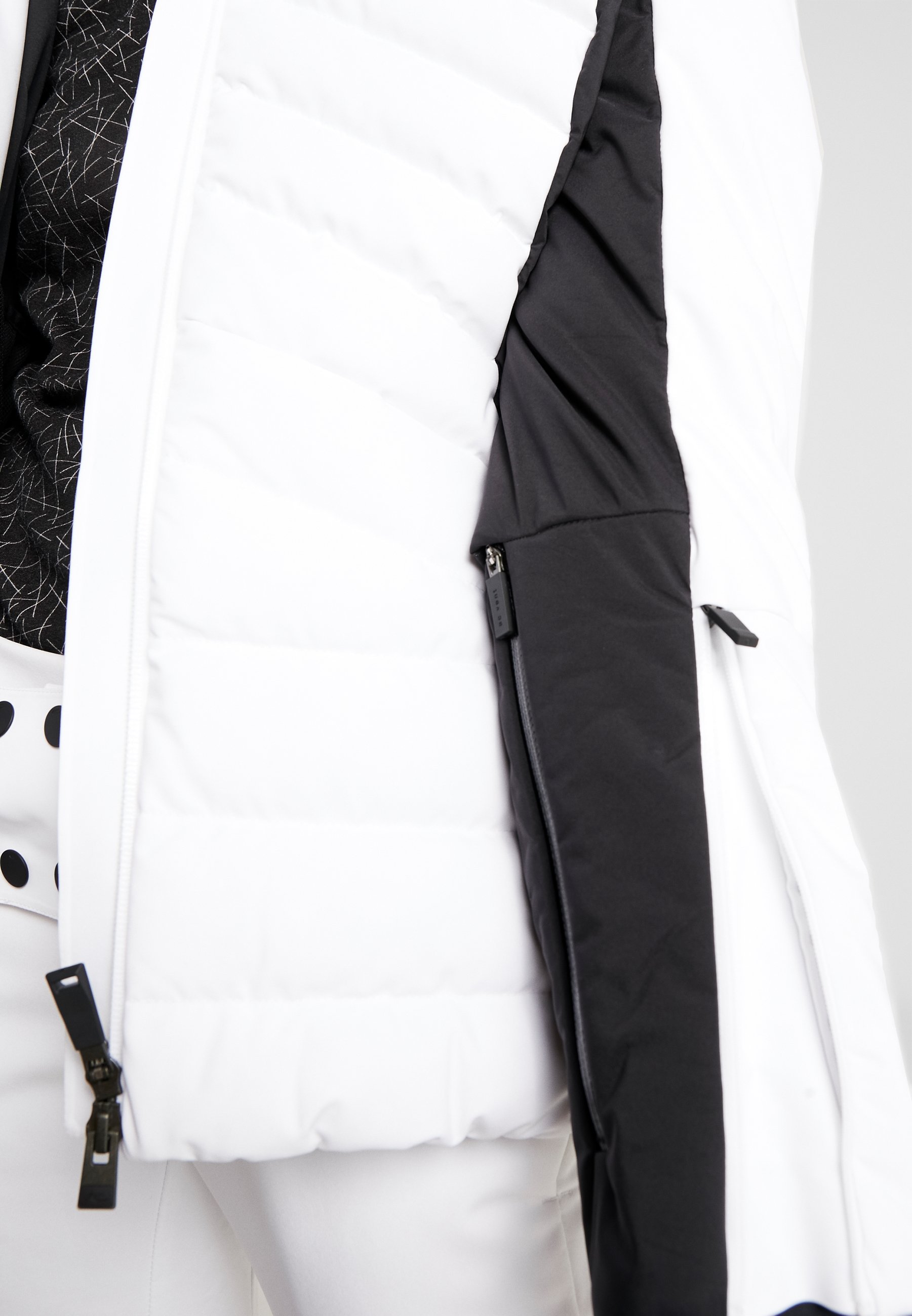 Kjus WOMEN DUANA JACKET Skijakke whiteblack Zalando.no Vesker fra Rebecca Minkoff: Nå opp til −35% | Stylight