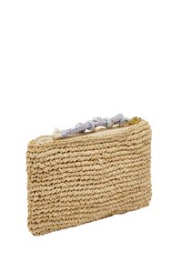 Skrzynkowa torebka ze słomy w naturalnym beżu, wyposażona w skręcony uchwyt z materiału z kwiecistym wzorem oraz złotą okuciami przy suwaku.