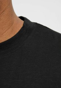 Jack & Jones PLUS SIZE - Jednoduché tričko - black