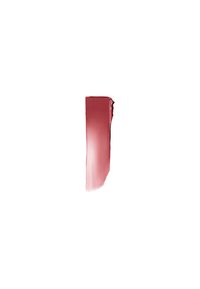 Matte burgunderfarbiger Lippenstift, aufgetragen in einem vertikalen Strich, mit einem Verlaufseffekt von tiefen zu helleren Tönen, vor einem weißen Hintergrund.