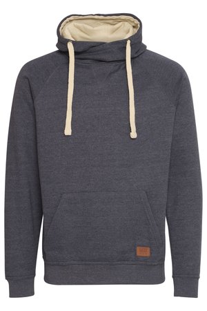Sudadera gris oscura con un forro interior beige, bolsillo frontal, cordones ajustables y un parche de cuero marrón con el logotipo en el dobladillo.