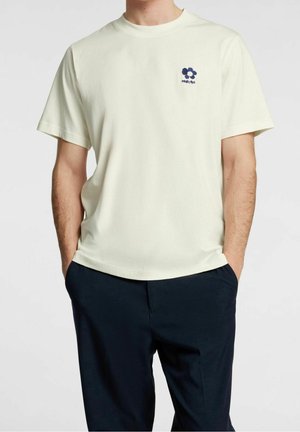 Jednoduché tričko - white