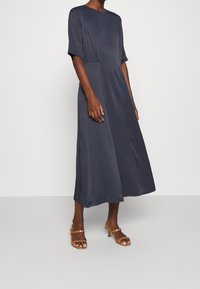 IVY OAK Vapaa-ajan mekko - blue