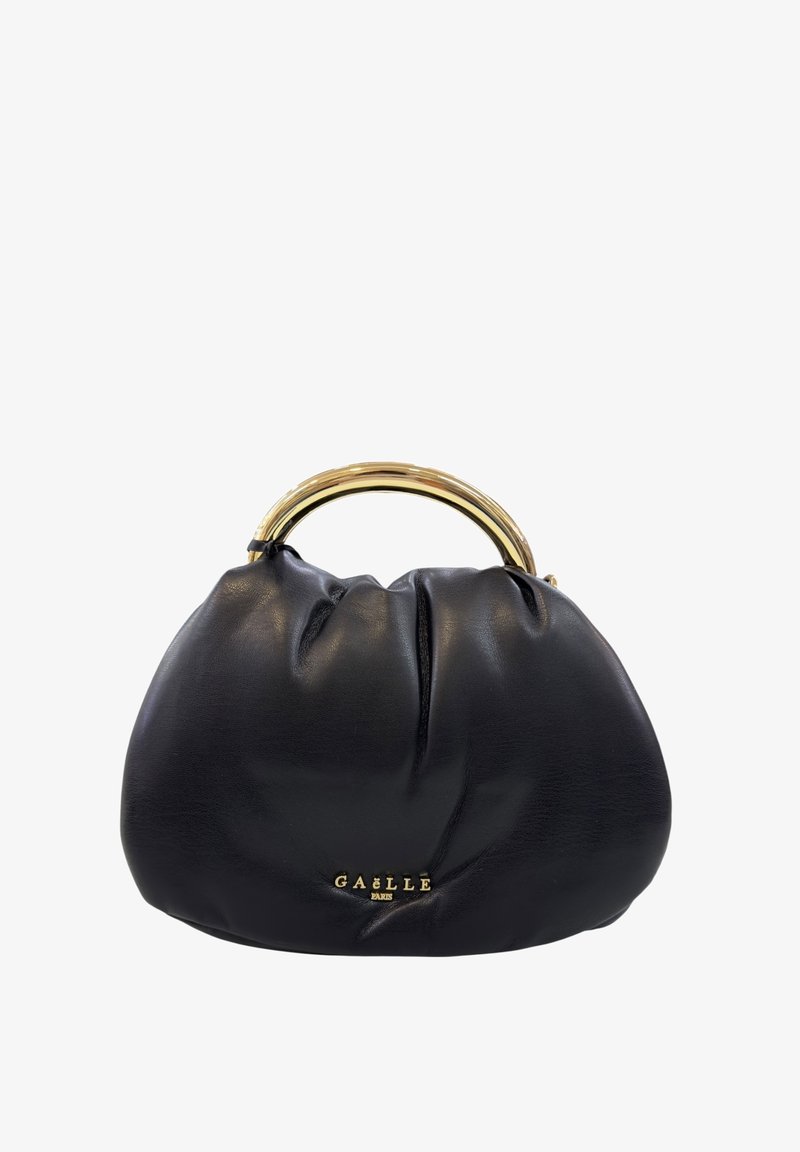 Borsa a tracolla in pelle nera con design arricciato, manico in metallo dorato e logo impresso sulla parte anteriore. Texture liscia con una silhouette morbida.