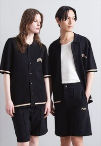 Filling Pieces BERMUDA UNISEX - Shorts - black