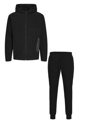 Ensemble de survêtement noir en deux pièces comprenant une veste à capuche zippée et un pantalon de jogging à taille élastique avec cordons de serrage et poches zippées.