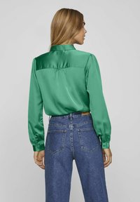 VILA VIELLETTE - Camicia - bright green