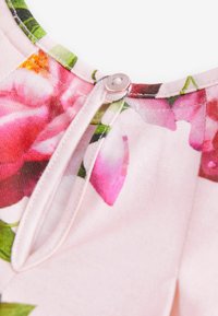 Baker by Ted Baker FLORAL REGULAR FIT - Džersio suknelė - pink