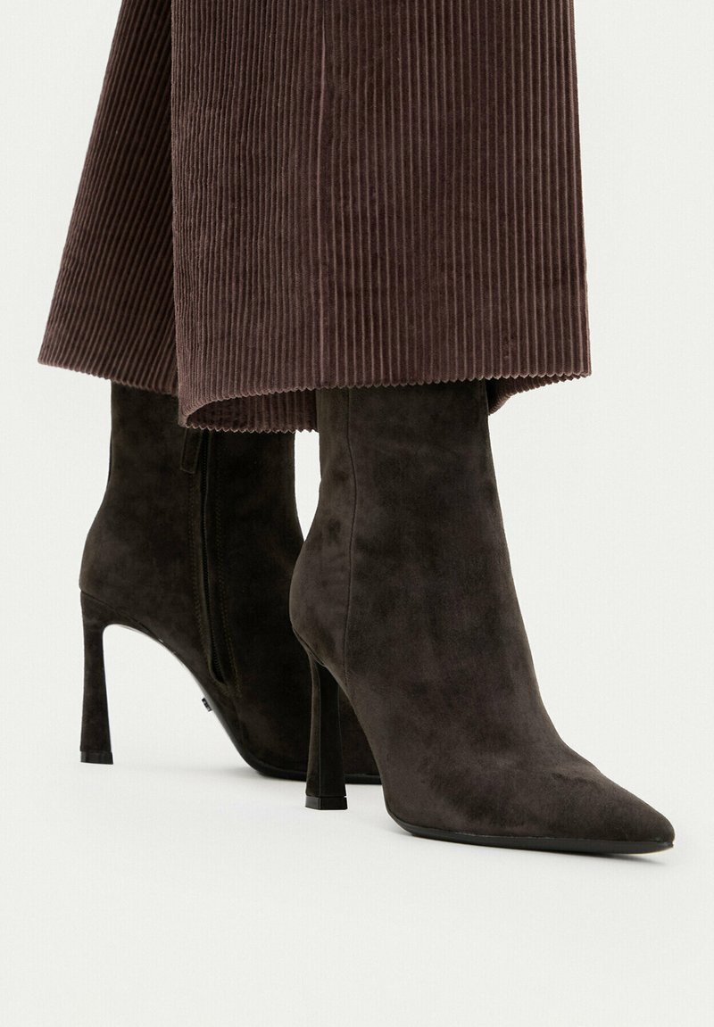 Gino Rossi GINO ROSSI ANKLE BOOTS WOMEN'S BROWN 5907964481348 - Classic ...