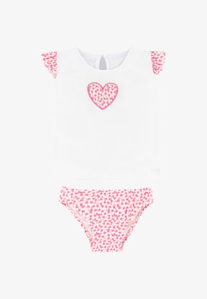 Top blanco sin mangas con corazón estampado en rosa y braguitas con volantes estampadas a juego en rosa, conjunto de ropa de baño para niños pequeños.