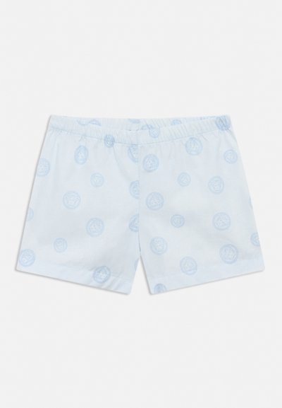 Jasnoniebieskie bokserki z elastycznym pasem i subtelnymi okrągłymi wzorami z emblematem lwa równomiernie rozmieszczonymi na tkaninie.