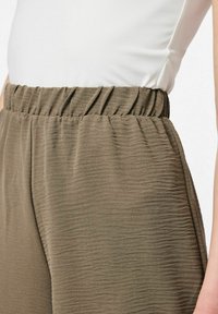 Pieces PCANNA - Shorts - morel