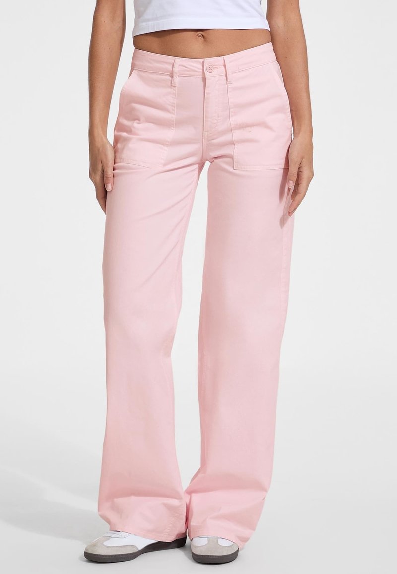 Guess Jeans WIDE  - Široke nogavice - rose