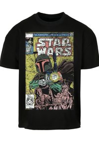 Svart T-skjorte med en tegneserieaktig illustrasjon med "Star Wars"-tekst, som viser Boba Fett og andre karakterer i levende farger.