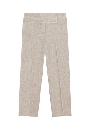 Beżowe lniane spodnie o prostych nogawkach z szerokim paskiem i przednim zakładkowym detalem, przedstawione na płasko na białym tle.