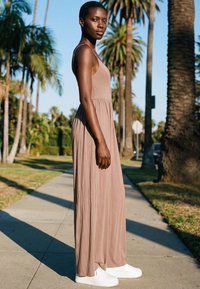 Urban Classics Lühikeste varrukatega bodi - duskrose