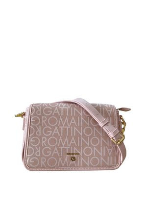 Borsa a tracolla rettangolare rosa con motivo testuale ripetuto "GATTINONI ROMAINO", tracolla regolabile e dettagli in metallo color oro.