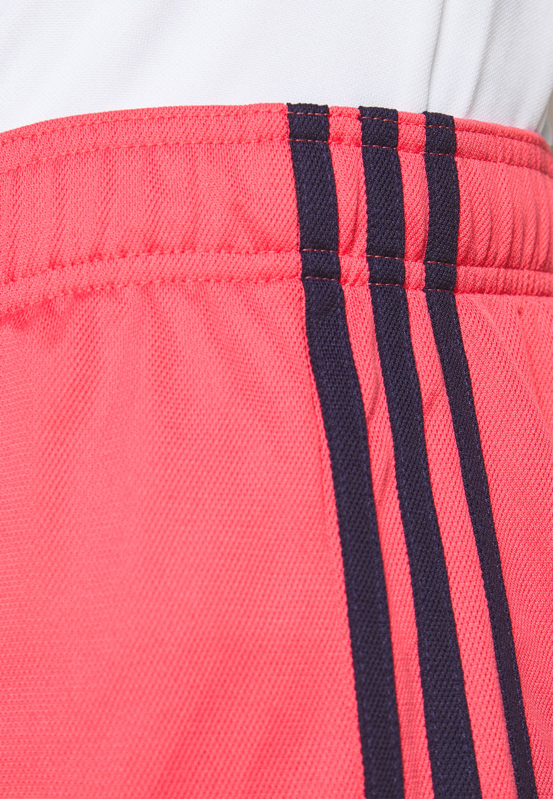 Herren REAL MADRID AEROREADY FOOTBALL SHORTS - kurze Sporthose Herren REAL MADRID AEROREADY FOOTBALL SHORTS - kurze Sporthose