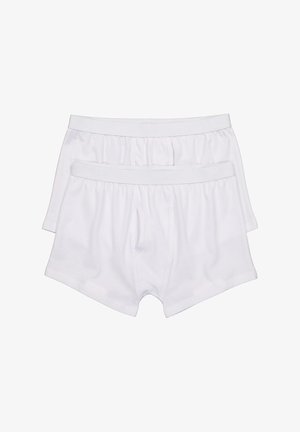 Calzoncillos cortos de algodón blanco con cintura elástica, que cuentan con una abertura frontal y una textura simple y suave. Dos pares apilados.