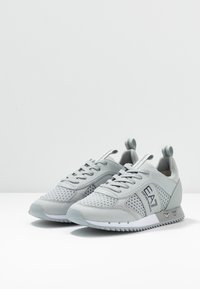 EA7 Emporio Armani LACES UNISEX - Sapatilhas - grey