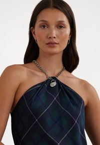 Lauren Ralph Lauren PLAID CHAIN TRIM CHARMEUSE HALTER BLOUSE - Blúzka - blue/black/green