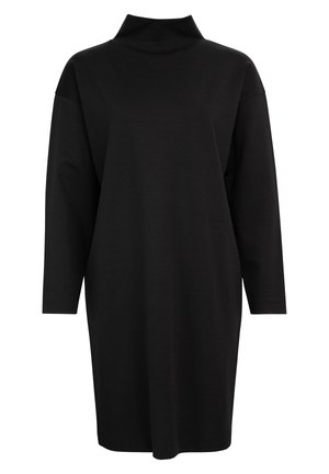 Schwarzes langärmliges Midikleid mit hohem Stehkragen und lockerem, geradem Schnitt, präsentiert vor weißem Hintergrund.