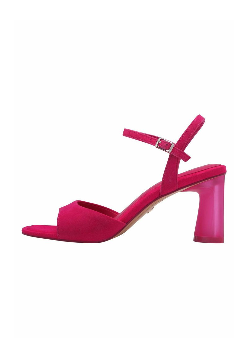 Rosa ruskind åbent tå sandal med en rem og en klar, pink blokhælhæl. Har en smal ankelrem med en metalspænde. Glat tekstur.
