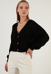 LELA REGULAR FIT - Cardigan - black