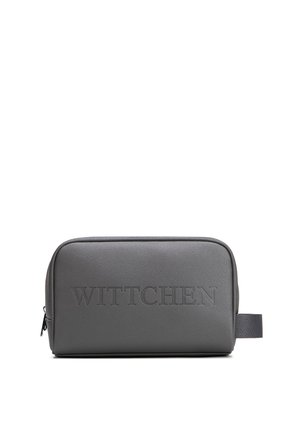 Trousse de toilette rectangulaire en cuir gris foncé avec texte "WITTCHEN" embossé, fermeture éclair et languette latérale en tissu.