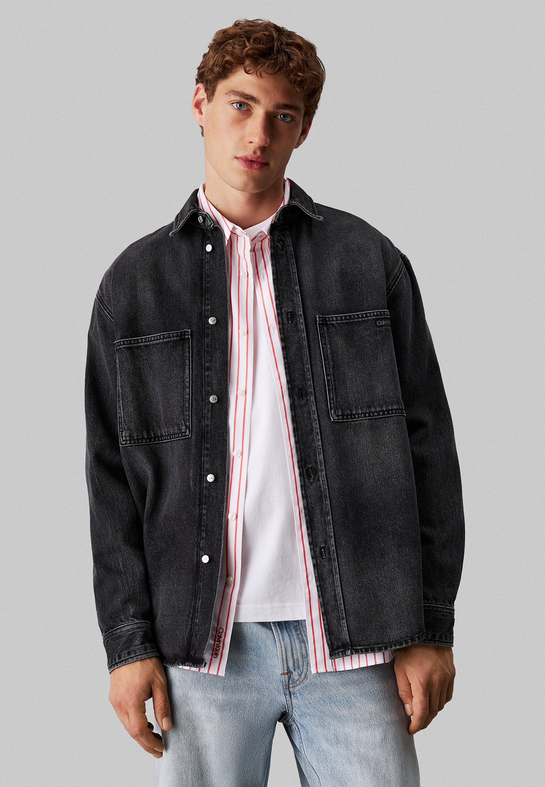 Camicia Bianca Giacca Nera Con Jeans Calvin Klein Jeans Giacca Di