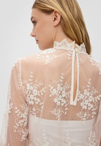 QS MIT MUSTER - Blouse - weiß