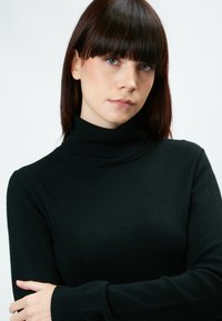 INFLUENCER HIGH-NECK BASIC - Maglione - black