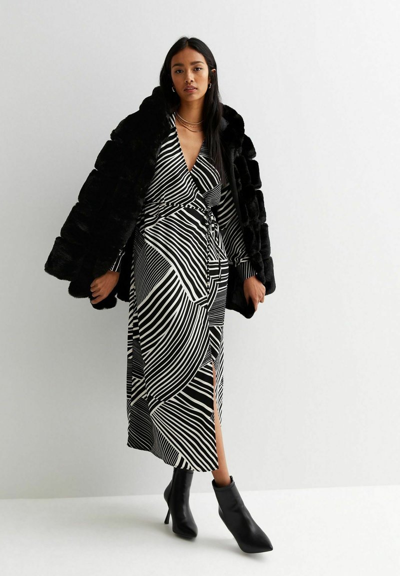 New Look Jurk zwart