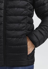 Blend BHROMSEY - Zimná bunda - black