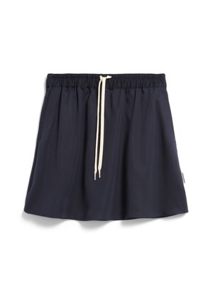 Jupe bleu marine en tissu léger, avec une taille élastique dotée d'un cordon de serrage, et deux poches latérales.