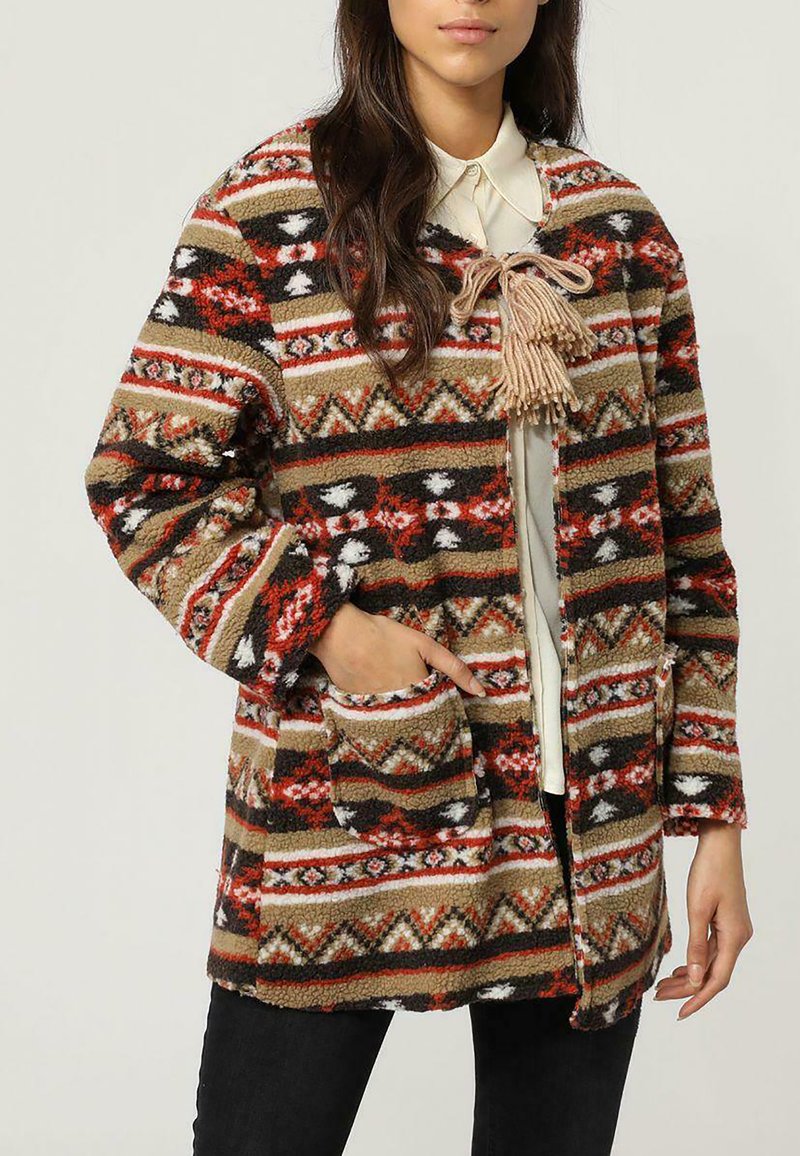 ANANY DE ESTAMPADO CON CORDÓN - Abrigo corto - camel - Zalando.es