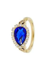Anello d'oro con una grande pietra blu a forma di goccia, circondata da piccoli gemme trasparenti, con dettagli intricati sulla fascia.