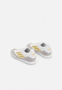 adidas Performance F50 FREESTYLE 24 MESSI - Botines de fútbol sala - white/beige