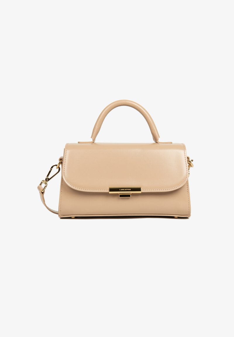 Borsa a mano in pelle beige con manico superiore e tracolla removibile. Presenta un clasp dorato e una finitura liscia. Design semplice e rettangolare.