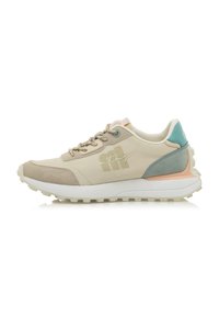 Zapatillas deportivas beige con parte superior de cuero suave, media suela blanca, acentos en gris y verde azulado, y suela resistente para tracción.