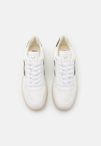 Veja V-10 - Tenisky - white/black