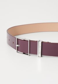 Calvin Klein MUST SQUARE BUCKLE BELT  - Öv - vineyard wine