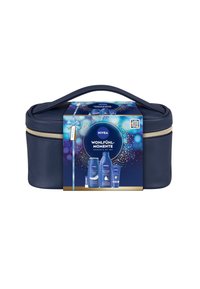 Dunkelblaues, mit Reißverschluss versehenes Kosmetiktäschchen mit Griff, das eine Werbepräsentation von NIVEA Hautpflegeartikeln und festlichen Grafiken zeigt.