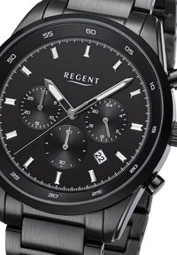 Montre en acier inoxydable noir avec fonctions chronographe, un cadran texturé noir, des index argentés et une fenêtre de date à la position 6 heures.