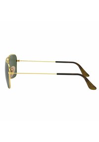 Occhiali da sole in metallo dorato con lenti verdi. Il design elegante presenta una linea del sopracciglio curva e astine sottili con punte marroni scure per un maggiore comfort.