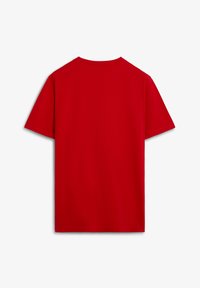 Camiseta de algodón roja con cuello redondo, mangas cortas y una espalda lisa sin patrones ni gráficos visibles.